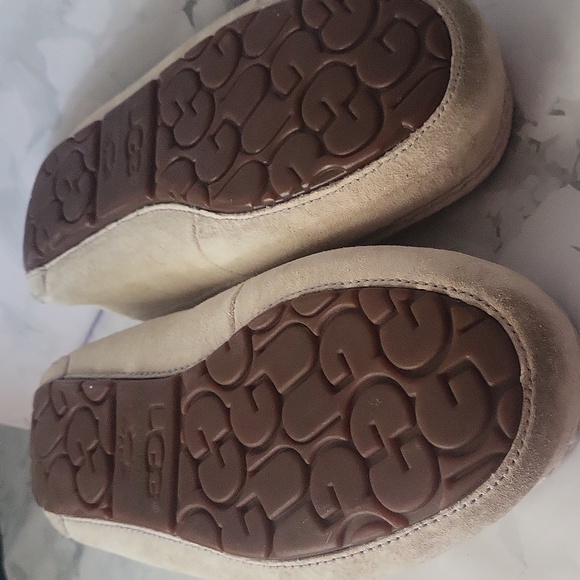 UGG AUSTRALIA Moccasin Slippers Shoes - Picture 9 of 11